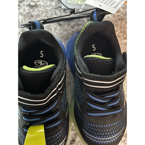 Athletic Works Toddler Boys Multicolor Light Up Sneakers Shoes Size 5 Brand New - Picture 6 of 6
